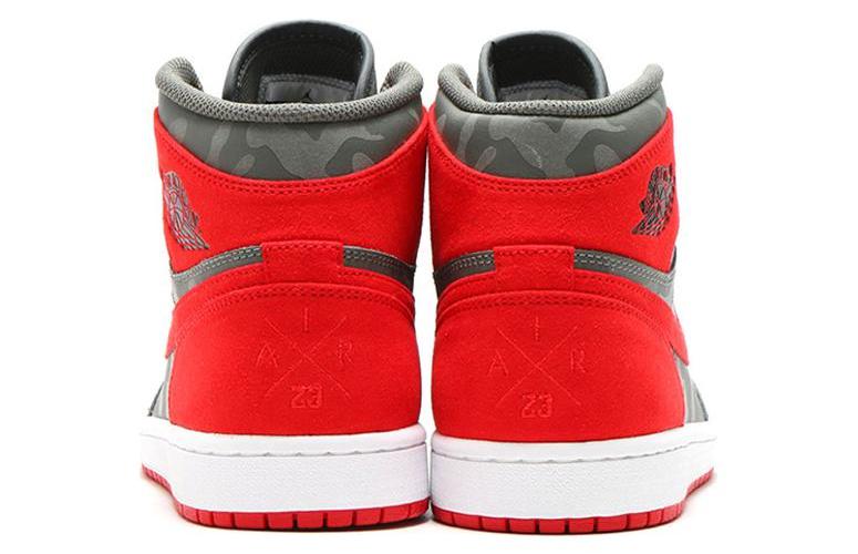 Кеды мужские Air Jordan 1 Retro High Premium красные камуфляжные, 40.5 EU