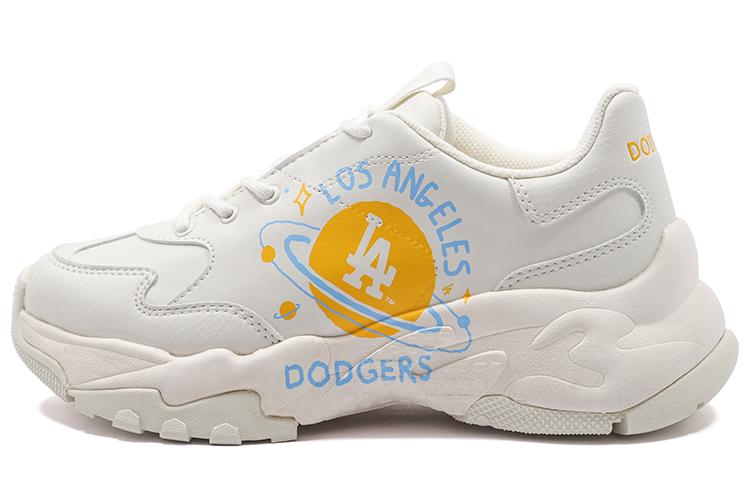 Кроссовки унисекс MLB Big Ball Chunky Planet белые, оранжевые, 43 EU