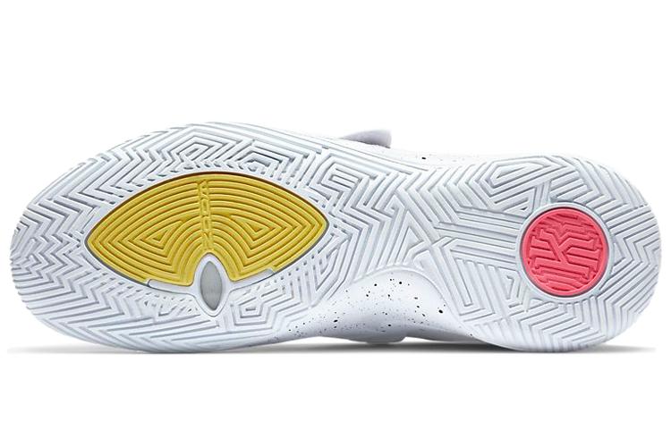 Кроссовки унисекс Nike Kyrie Flytrap 3 белые, 44.5 EU
