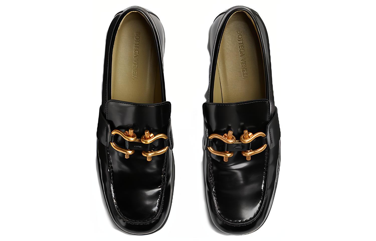 Лоферы женские Bottega Veneta 708902V28R01000 черные-золотые, 37.5 EU