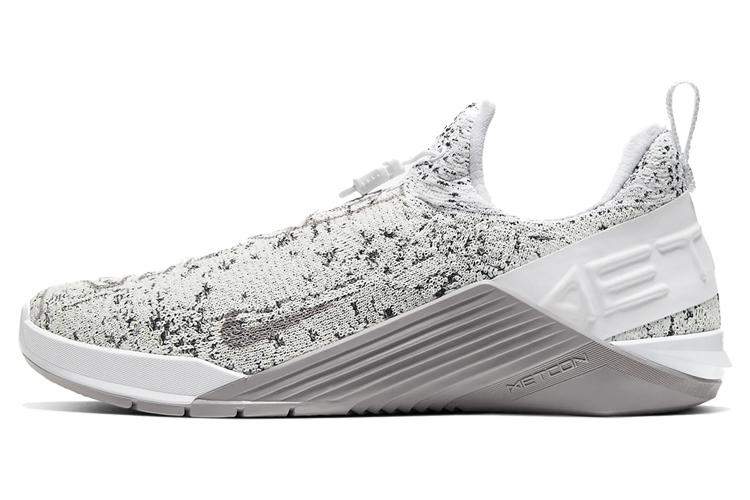 Кроссовки женские Nike React Metcon белые