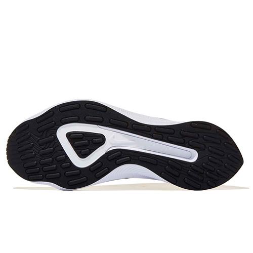 Спортивные кроссовки женские Nike EXP X14 черные, 36 EU