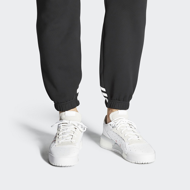 Кроссовки женские Adidas Originals Rivalry Rm Low белые, красные, 43 1/3 EU