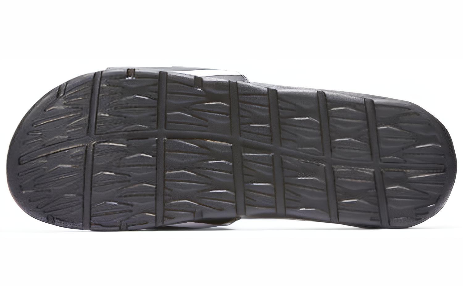 Шлепанцы мужские Nike Benassi Solarsoft Nba Slide черные, 41 EU