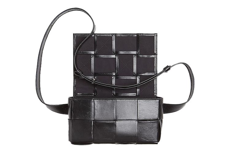 Поясная сумка мужская Bottega Veneta Cassette Belt Bag Mini черная