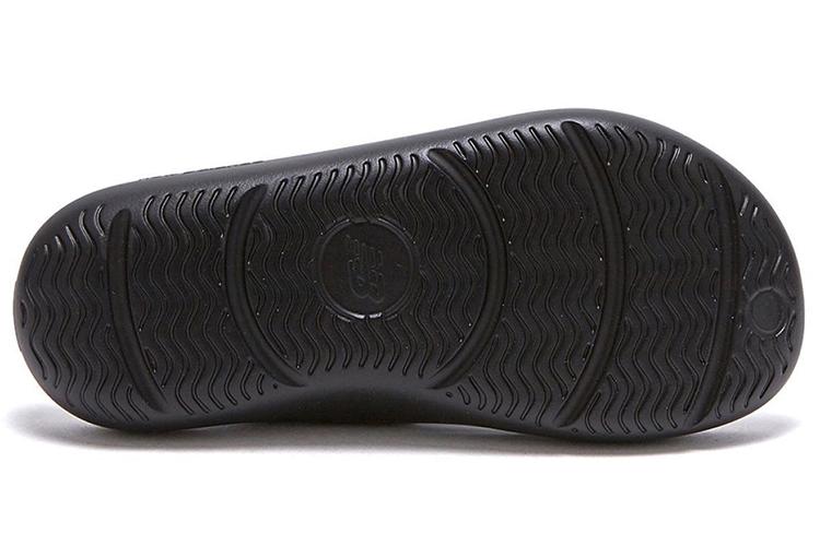 Шлепанцы New Balance 5601 черные, S EU