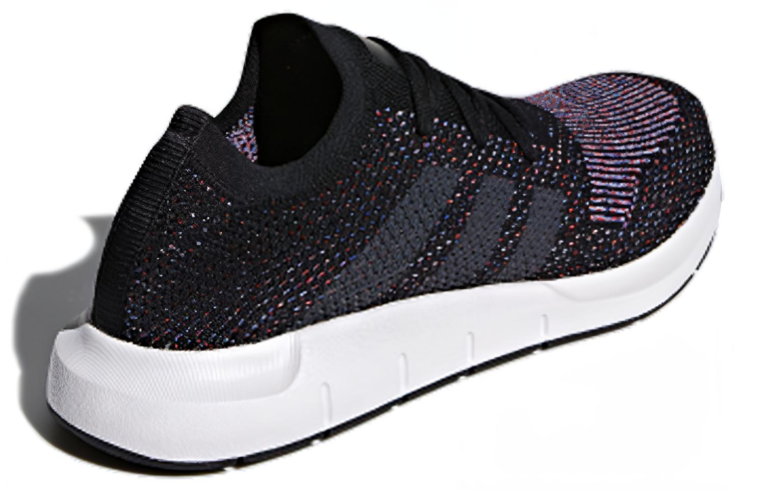 Кроссовки унисекс Adidas Swift Run Primeknit черные, 36 2/3 EU