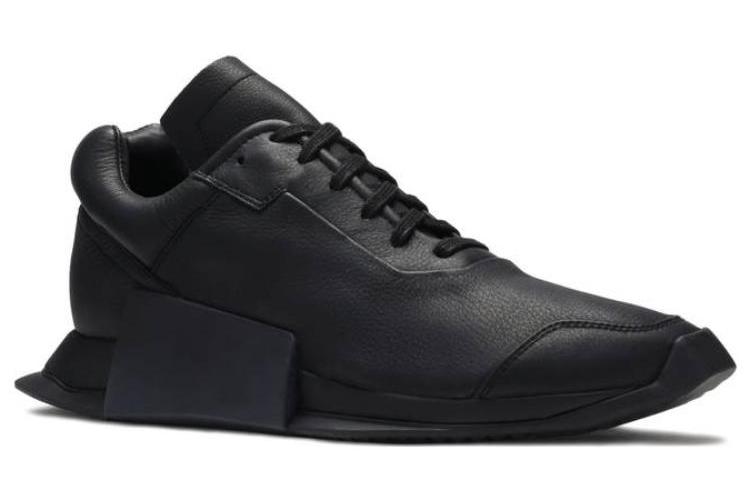 Кроссовки унисекс Adidas Level Runner Low 2 черные, 40 2/3 EU