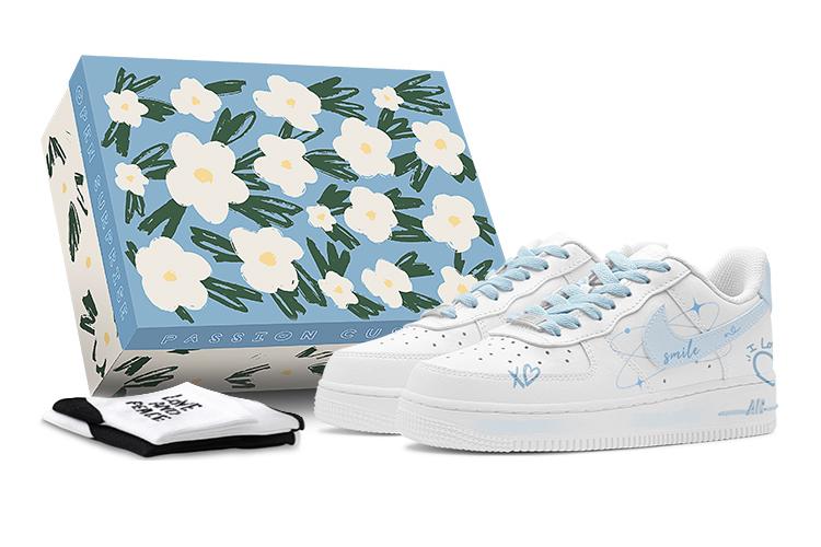 Кеды женские Nike Air Force 1 Low GS, sky blue, 37.5 EU