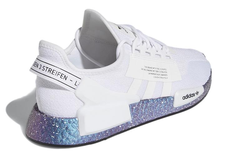 Кроссовки унисекс Adidas NMD R1 V2 белые, 43 1/3 EU