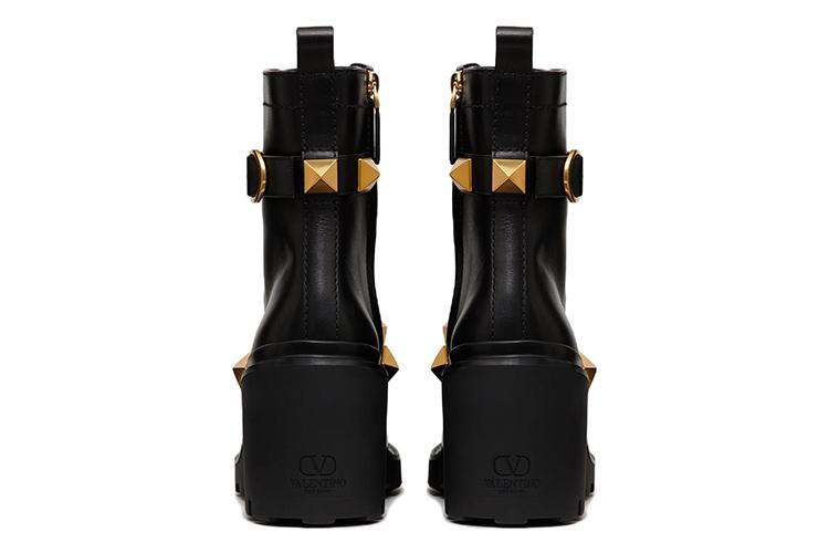 Ботильоны женские Valentino Garavani Roman Stud Almond Toe черные-золотые, 38 EU