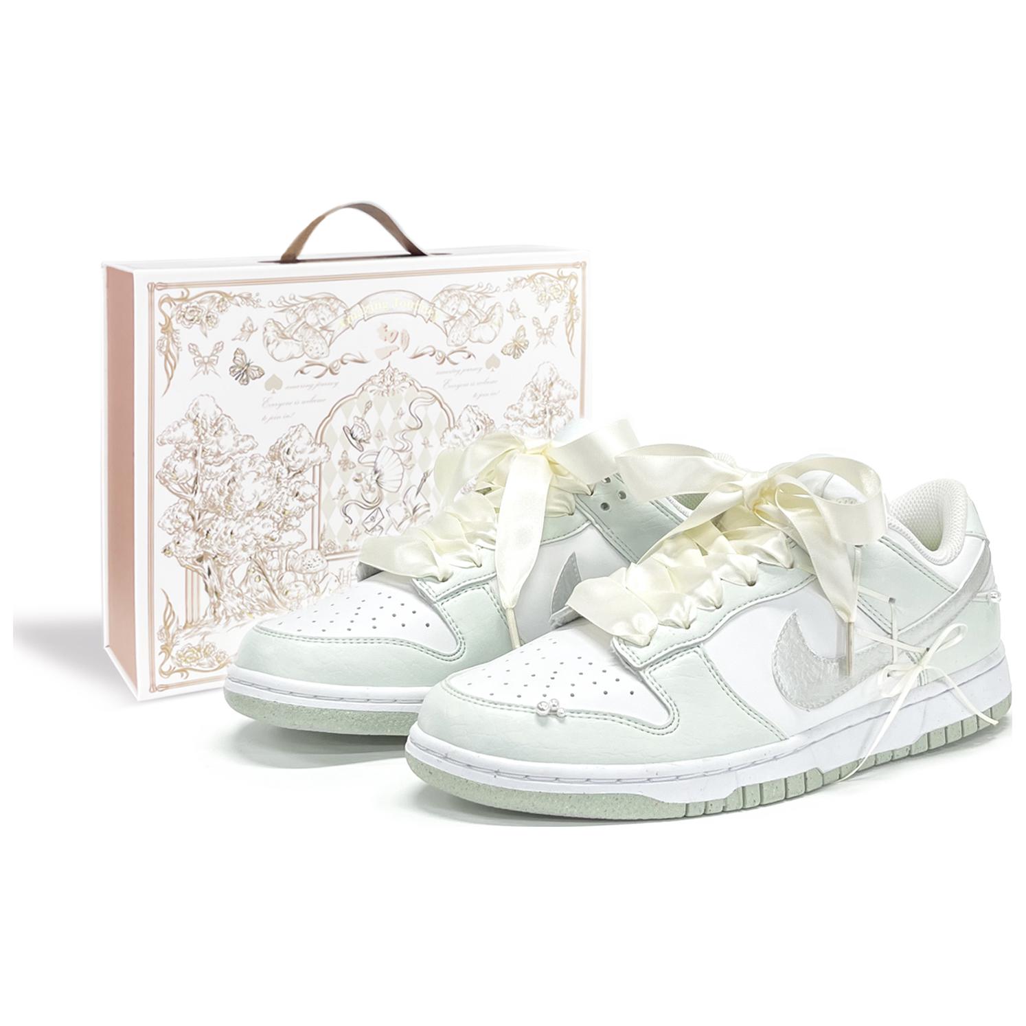 Кеды женские Nike Dunk Girlish Journal Collection белый молочно-зелёный