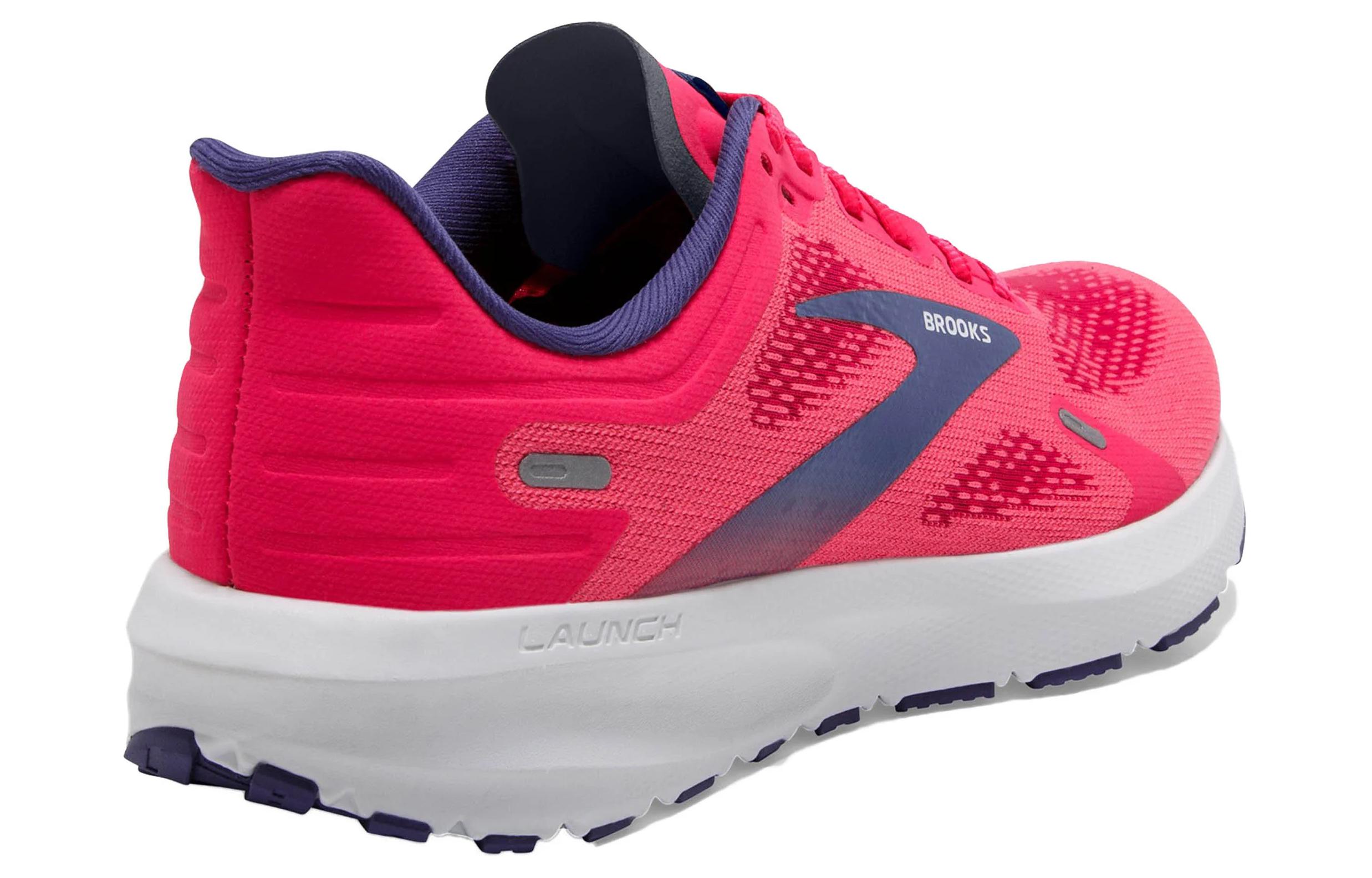 Кроссовки женские Brooks Launch 9 peach red, 41 EU