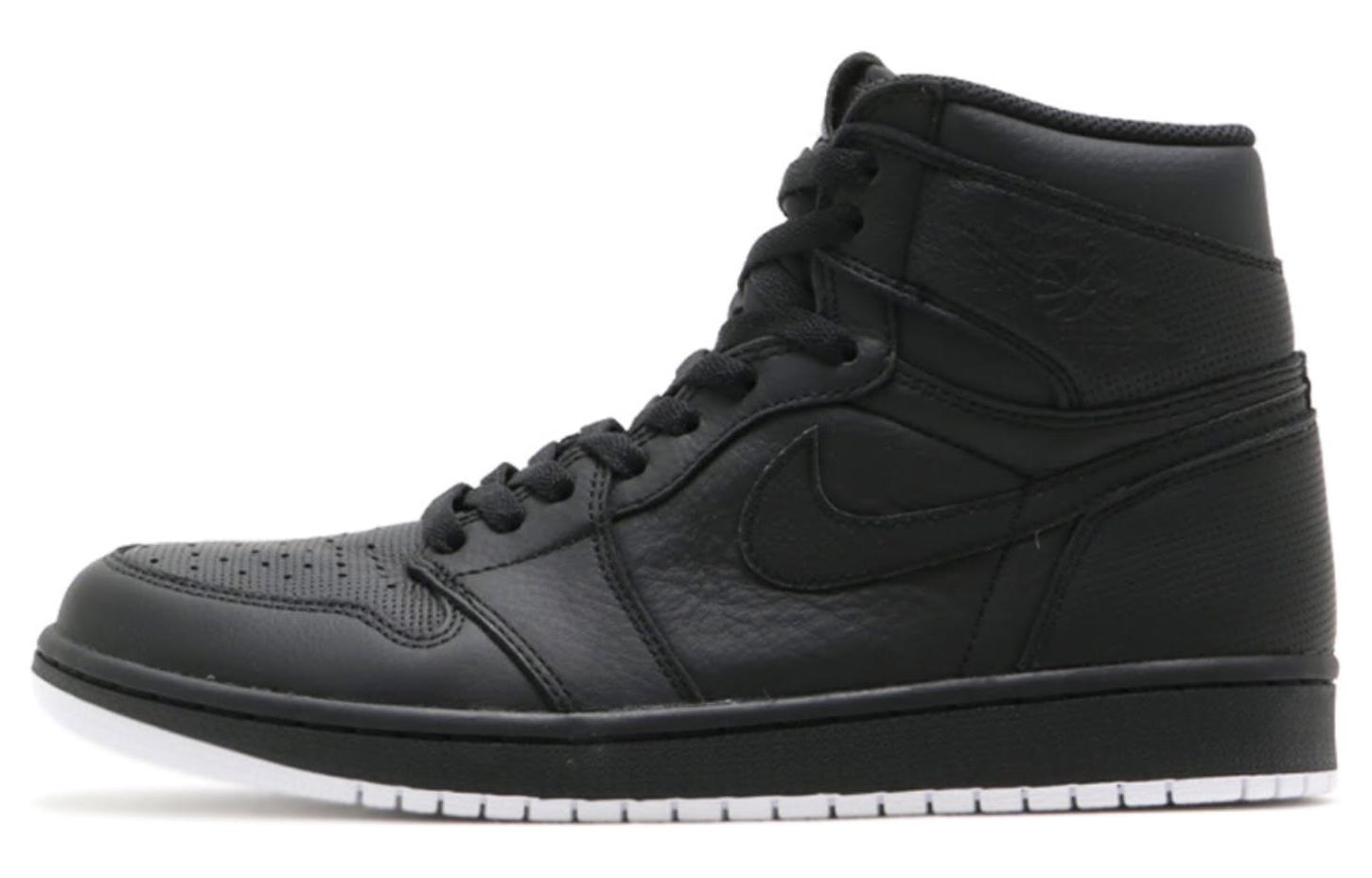 Кеды мужские Jordan 1 Retro Black Perforated черные, 44 EU