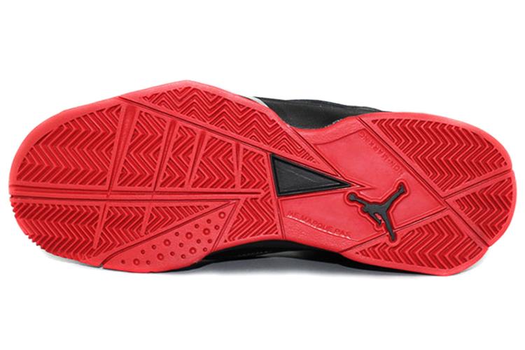 Кроссовки женские Air Jordan True Flight GS черные, красные, 36 EU