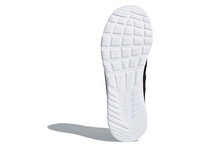 Кроссовки женские Adidas Cloudfoam Qt Racer черные, 36 2/3 EU