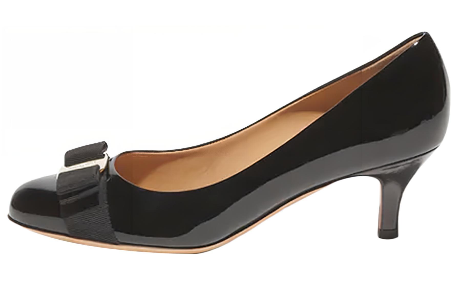 Туфли женские FERRAGAMO Carla Cone Heel черные