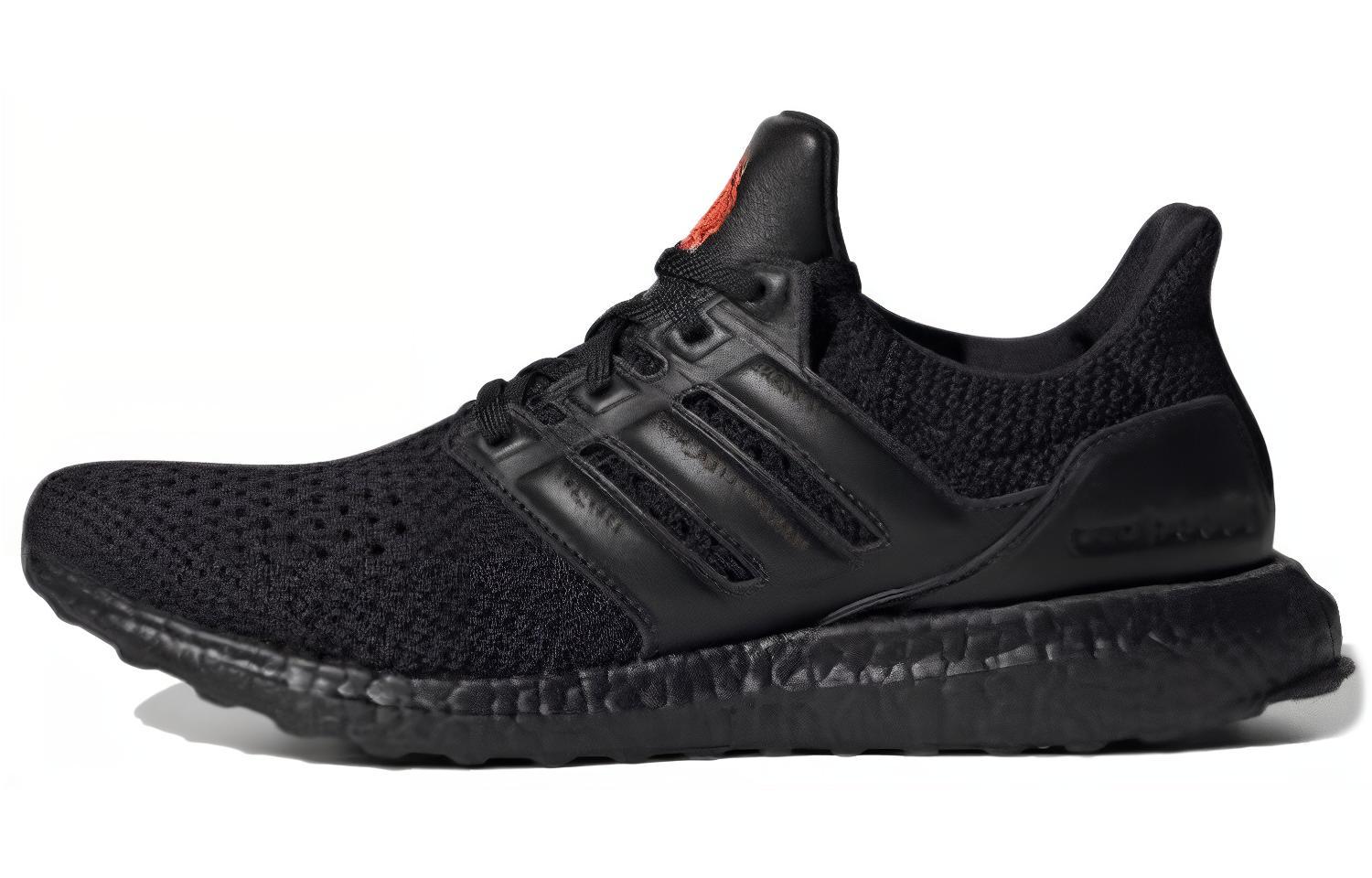 Кроссовки унисекс Adidas Ultra Boost Manchester United черные-красные
