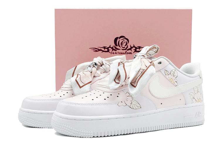 Кеды мужские Nike Air Force 1 Slip-Resistant Low-Top белые с розовым, 46 EU