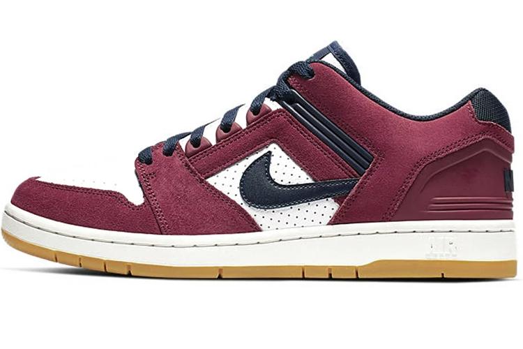 Спортивные кеды унисекс Nike Air Force 2 Low SB team red obsidian, 39 EU