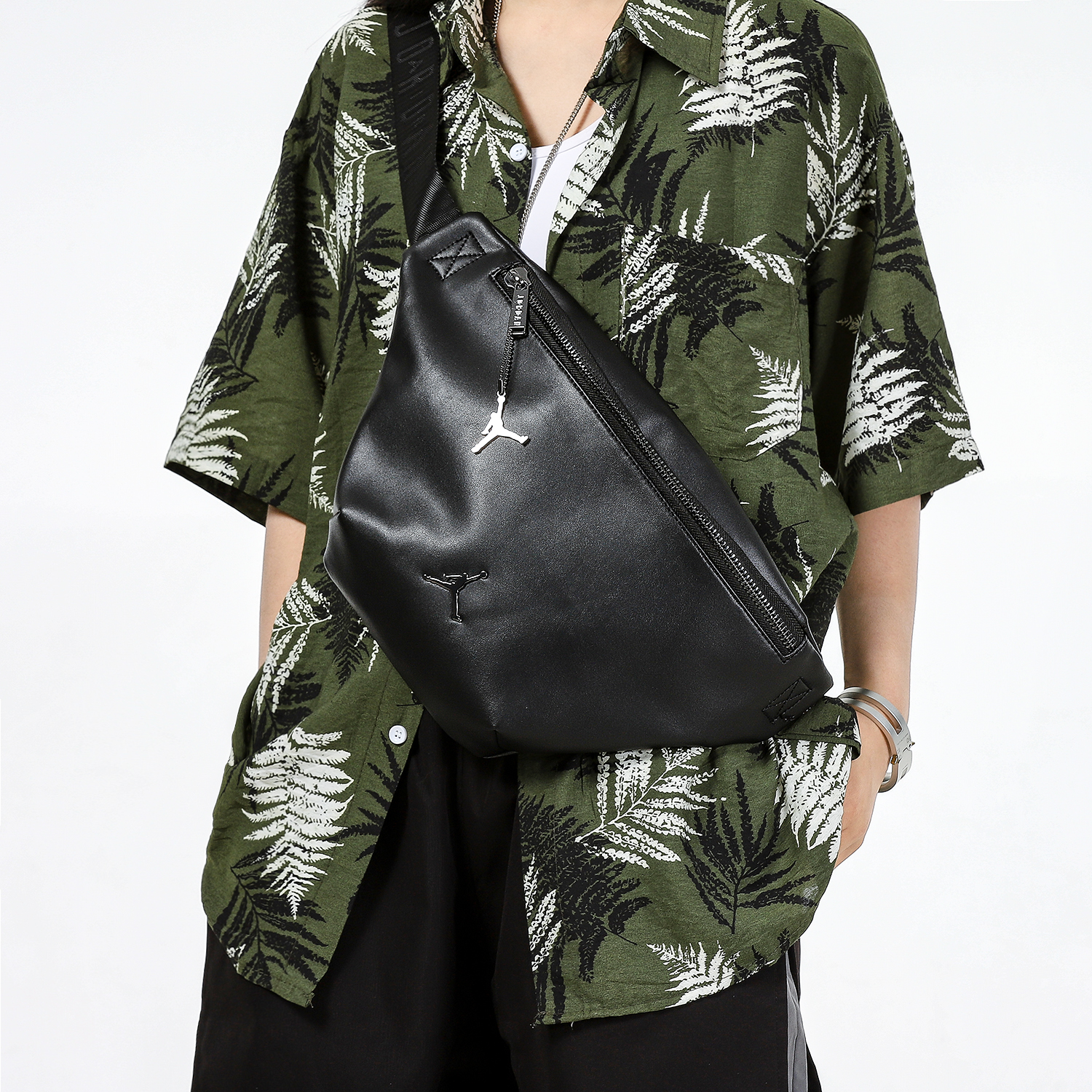 Сумка унисекс Jordan JD2133038GS-001, чёрная, MISC EU