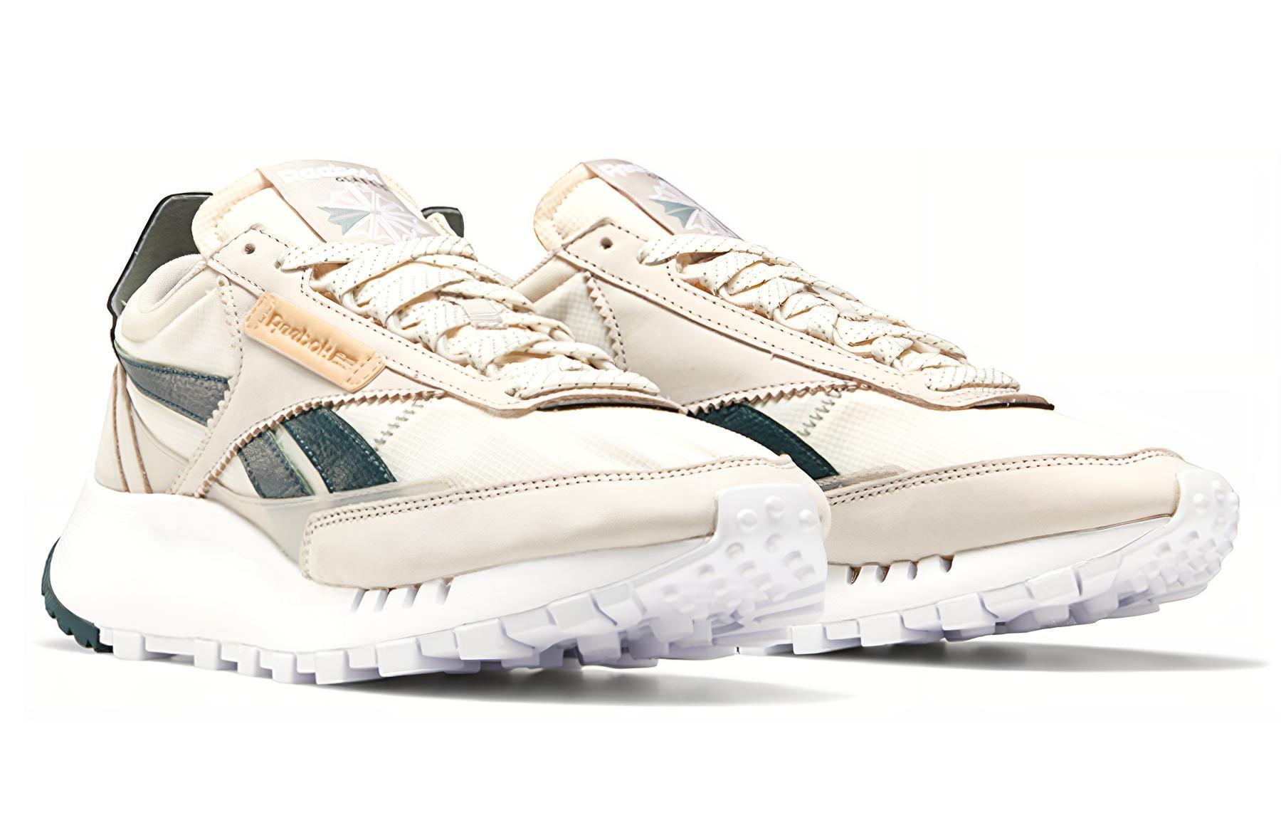 Кроссовки унисекс Reebok Classic Legacy sand stone harmony green, 38.5 EU