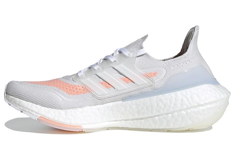 Кроссовки женские Adidas Ultra Boost 21 белые, 38 EU