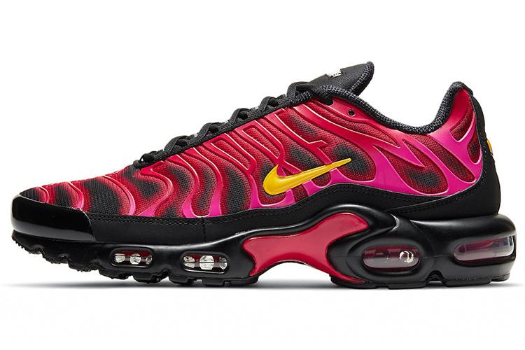 Кроссовки мужские Nike Air Max Plus TN university red, 44.5 EU