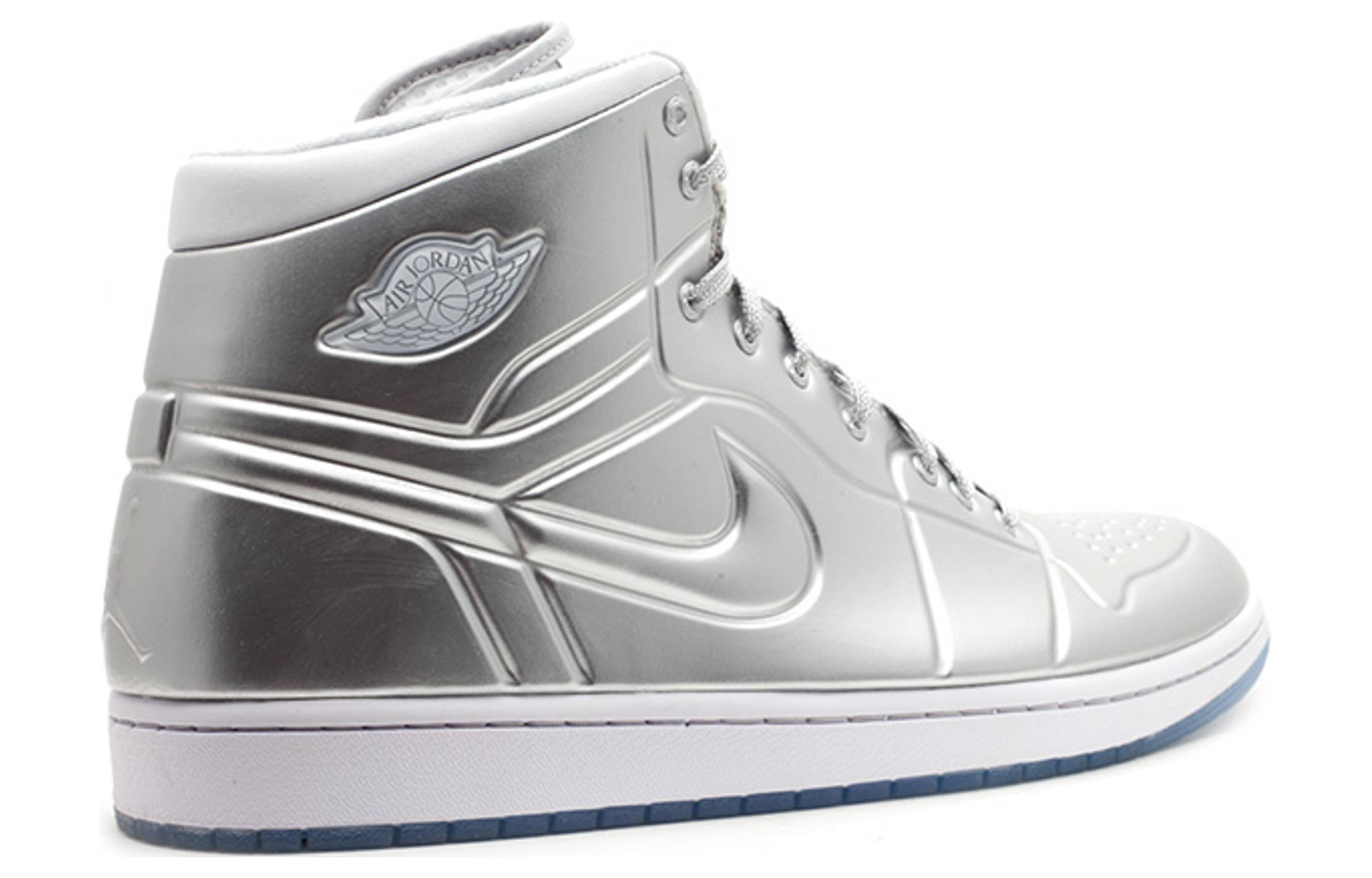 Кроссовки мужские Air Jordan 1 Anodized silver, 42.5 EU