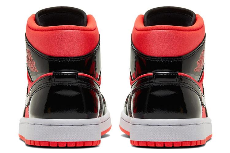 Кроссовки женские Air Jordan 1 Mid Hot Punch, 41 EU