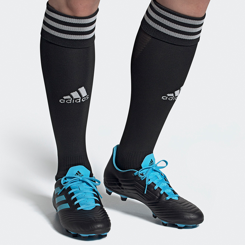 Футбольные бутсы мужские Adidas Predator 19.4 Fg ярко-голубые, 40 EU