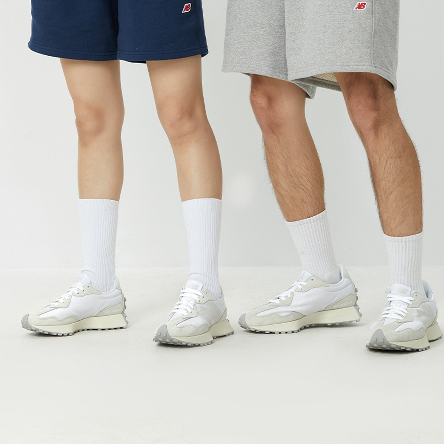 Кроссовки унисекс New Balance 327 off white, 41.5 EU