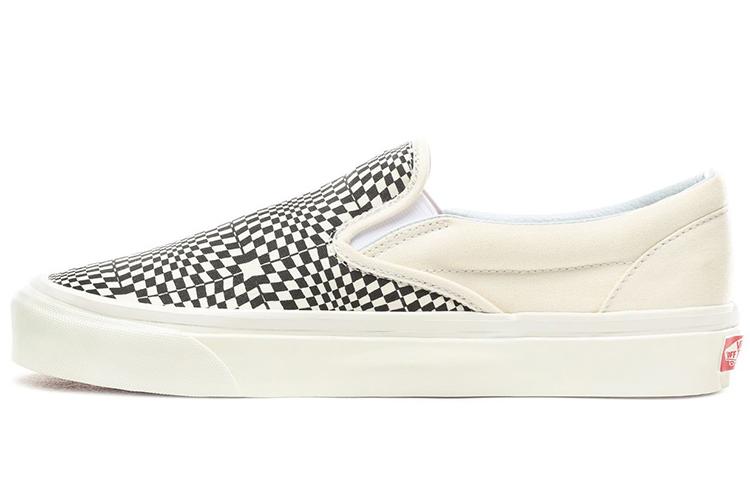 Слипоны унисекс Vans Slip On 98 Dx Checkerboard черные-белые