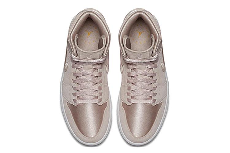 Кроссовки женские Jordan 1 Retro High Season Of Her silt red, 44.5 EU