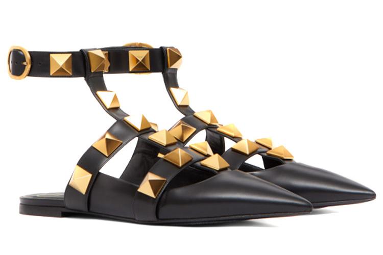 Сандалии женские Valentino Garavani Roman Stud черные-золотые, 36 EU