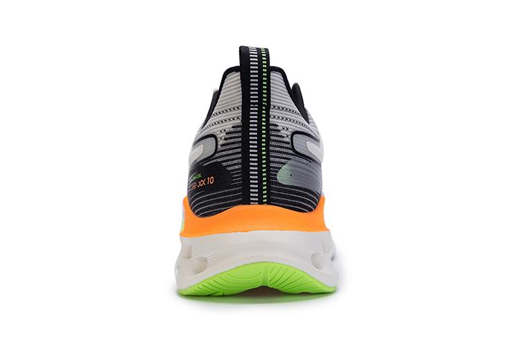 Кроссовки мужские XTEP Shock Absorption Spinning 10.0 бело-черные, 41 EU