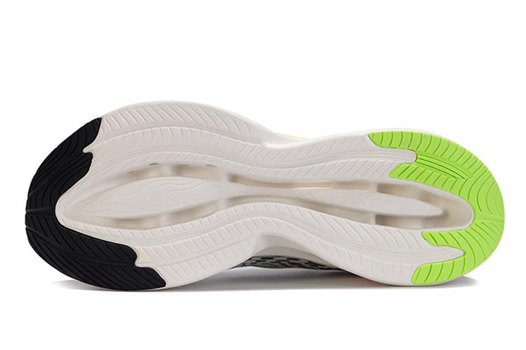 Кроссовки мужские XTEP Shock Absorption Spinning 10.0 бело-черные, 41 EU