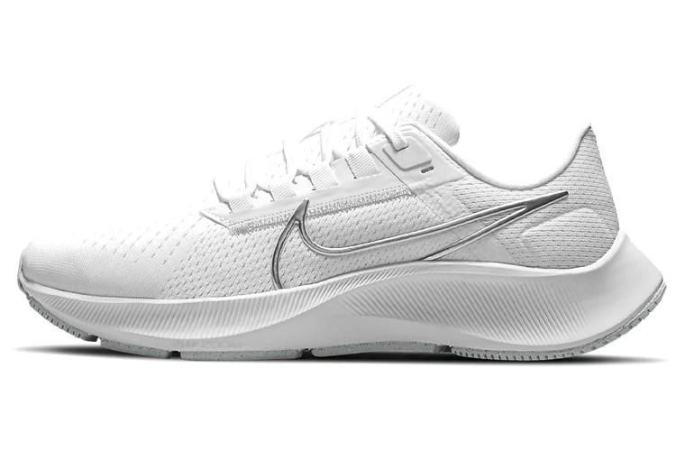 Кроссовки женские Nike Air Zoom Pegasus 38 белый металлик, 36.5 EU
