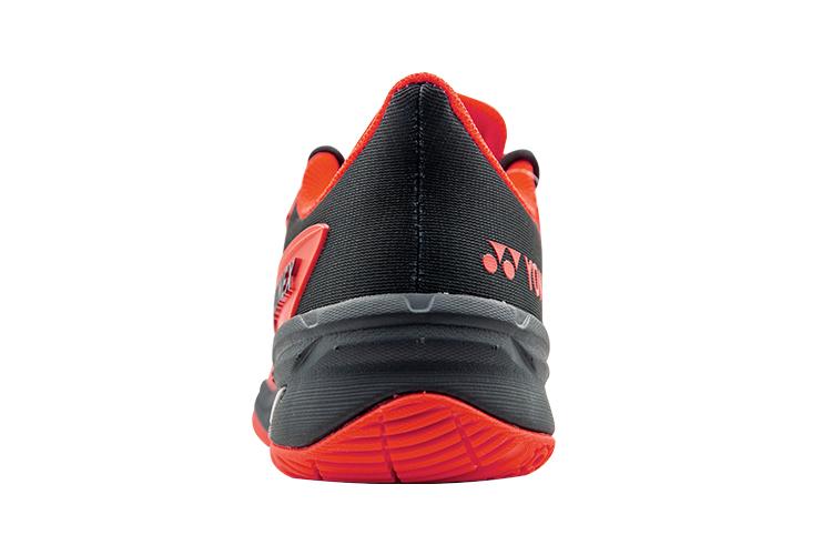Кроссовки унисекс YONEX Power Cushion Low-Top ярко-красные, 39 EU