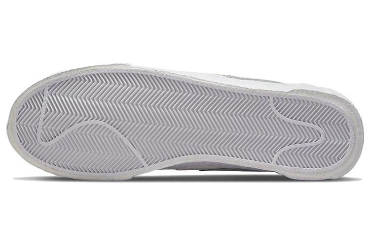 Кроссовки мужские Nike Blazer Low Sacai белая лакированная кожа, 44 EU