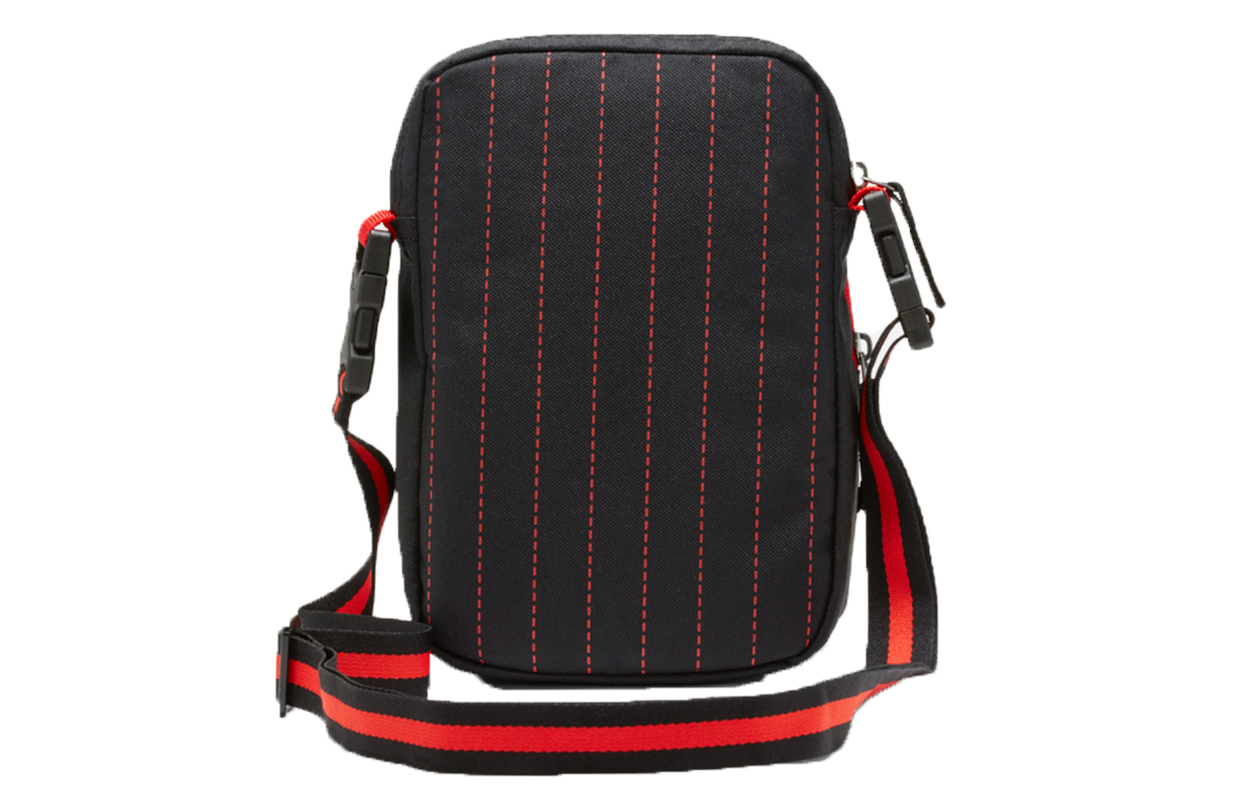 Сумка мужская Nike Heritage Shoulder Bag черная