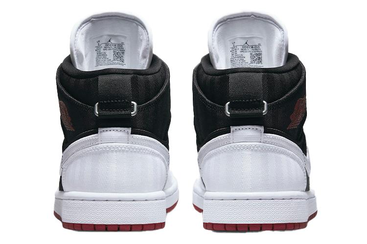 Кроссовки женские Jordan 1 Mid SE Utility Canvas белые, черные, 42.5 EU