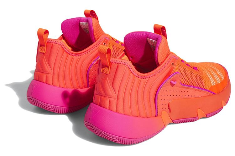 Кроссовки мужские Adidas Trae Unlimited Solar Red, 44 2/3 EU