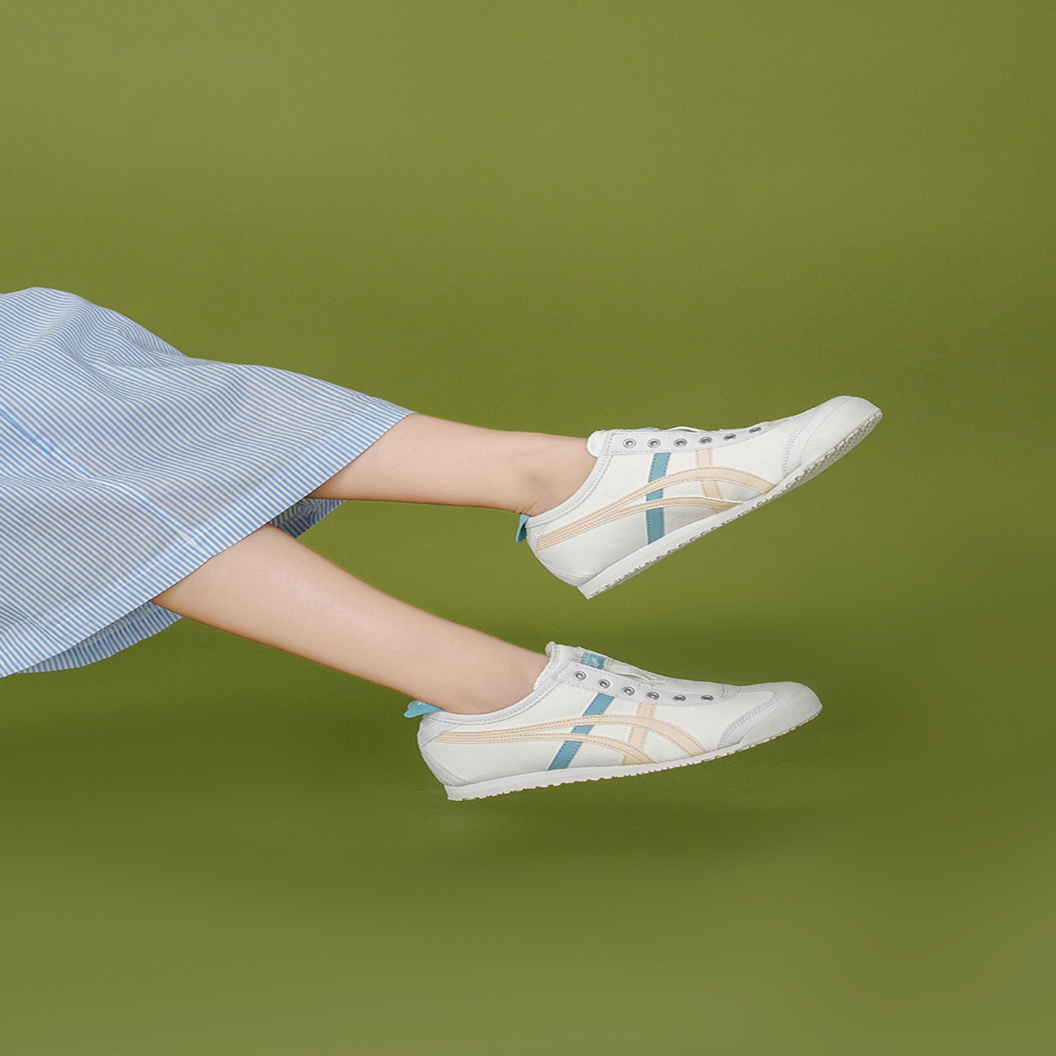 Кроссовки женские Onitsuka Tiger Mexico 66 белые, синие, розовые, 41.5 EU