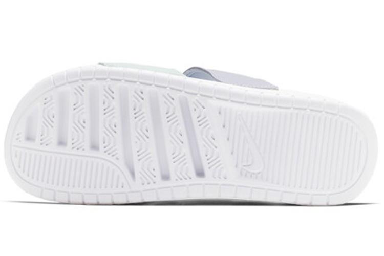 Шлепанцы женские Nike Benassi Duo Ultra белые, 42 EU