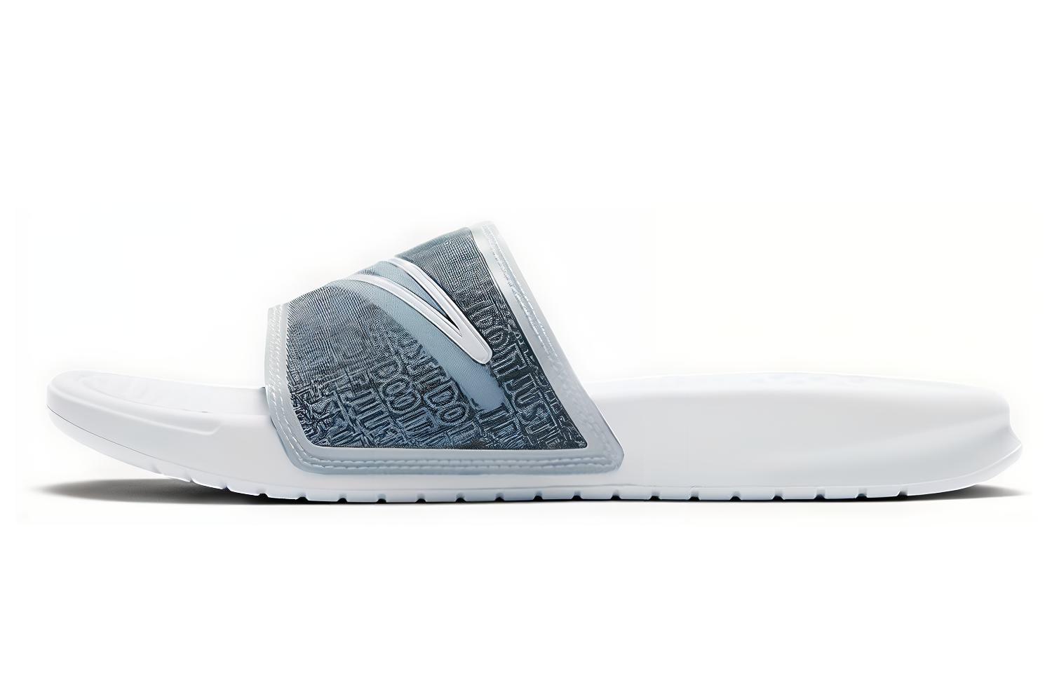 Шлепанцы женские Nike Benassi LX белые, 42 EU