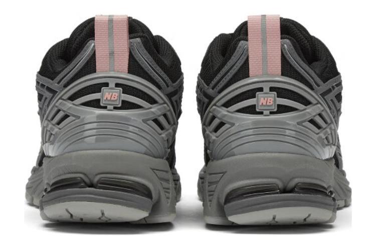 Кроссовки мужские New Balance 1906R черные, 43 EU