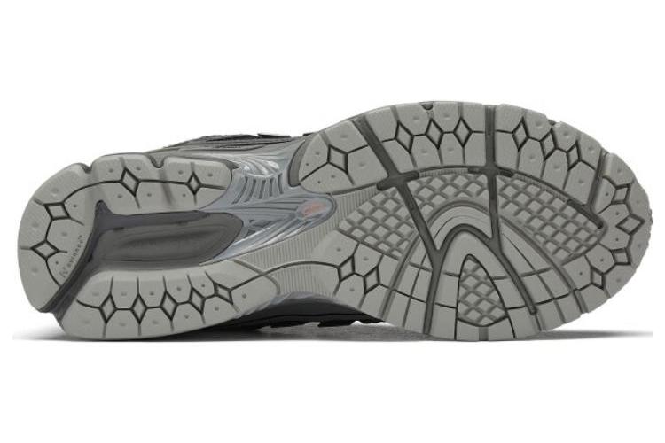 Кроссовки мужские New Balance 1906R черные, 43 EU