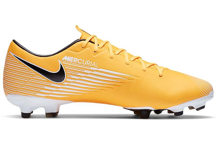 Футбольные бутсы мужские Nike Vapor 13 Academy FG/MG белые, 42.5 EU