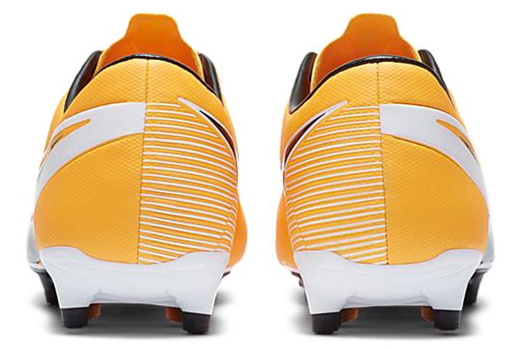 Футбольные бутсы мужские Nike Vapor 13 Academy FG/MG белые, 42.5 EU